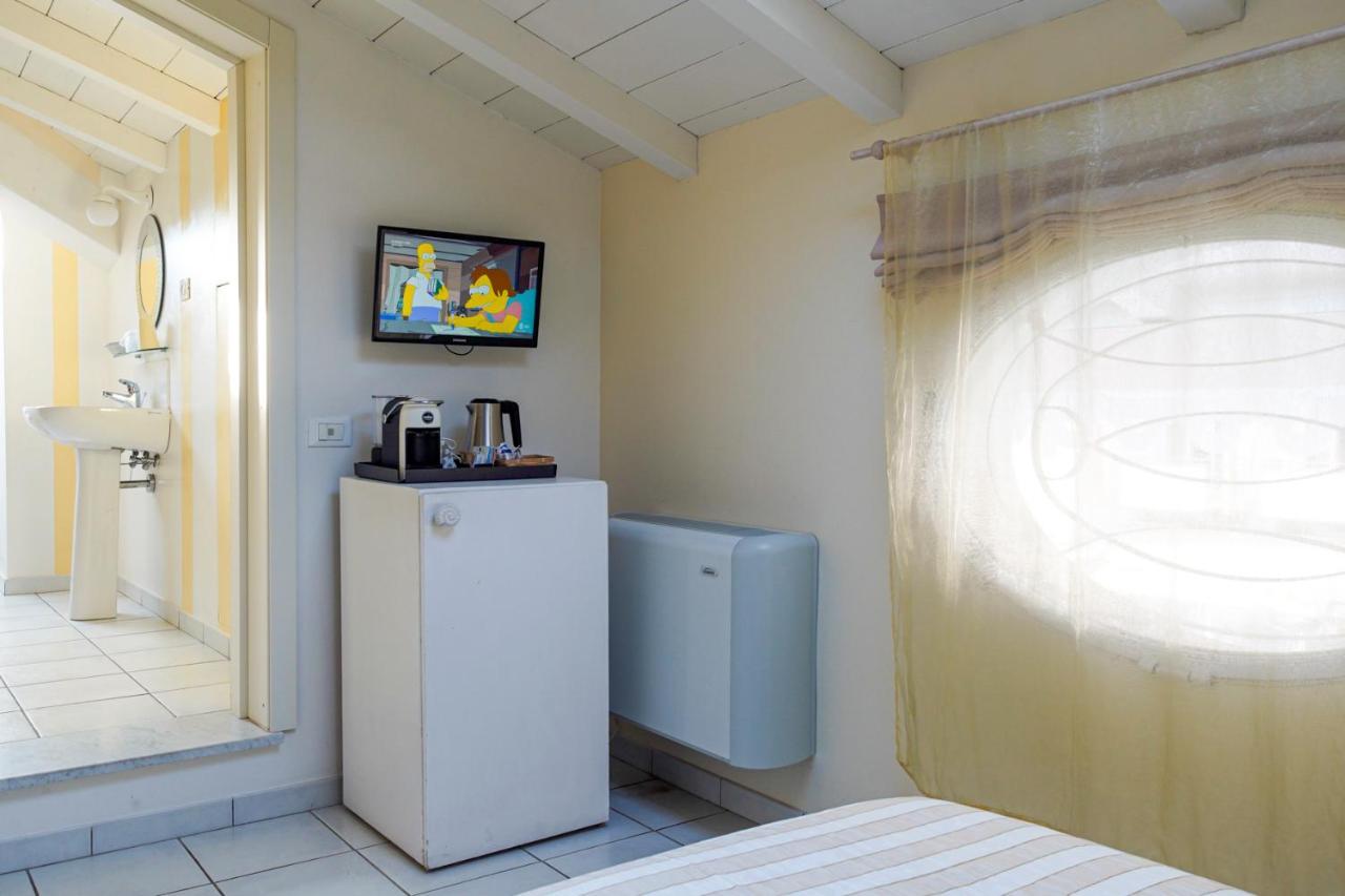 Villa Amelia Rooms Marina di Pietrasanta Exteriör bild
