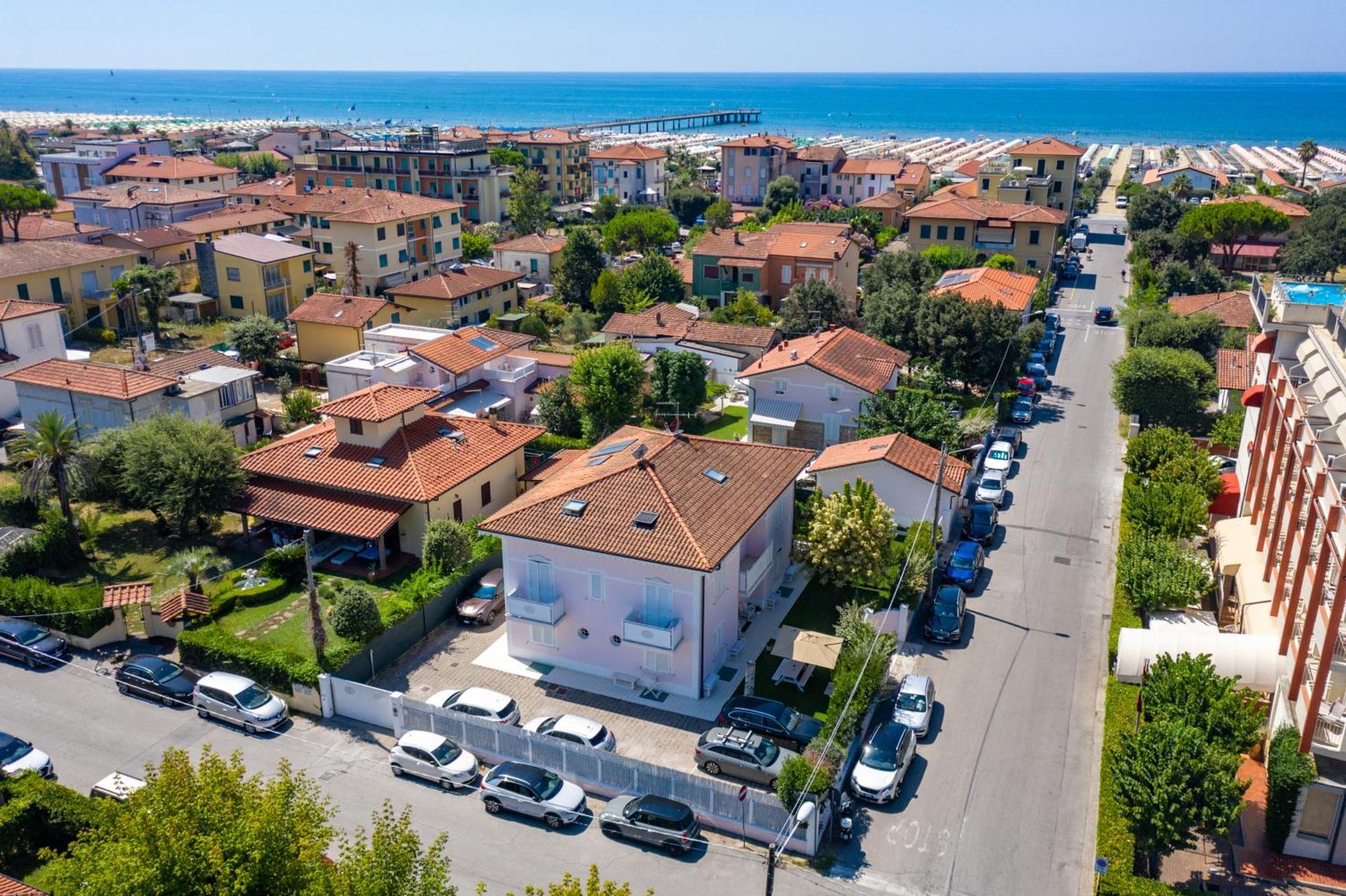 Villa Amelia Rooms Marina di Pietrasanta Exteriör bild