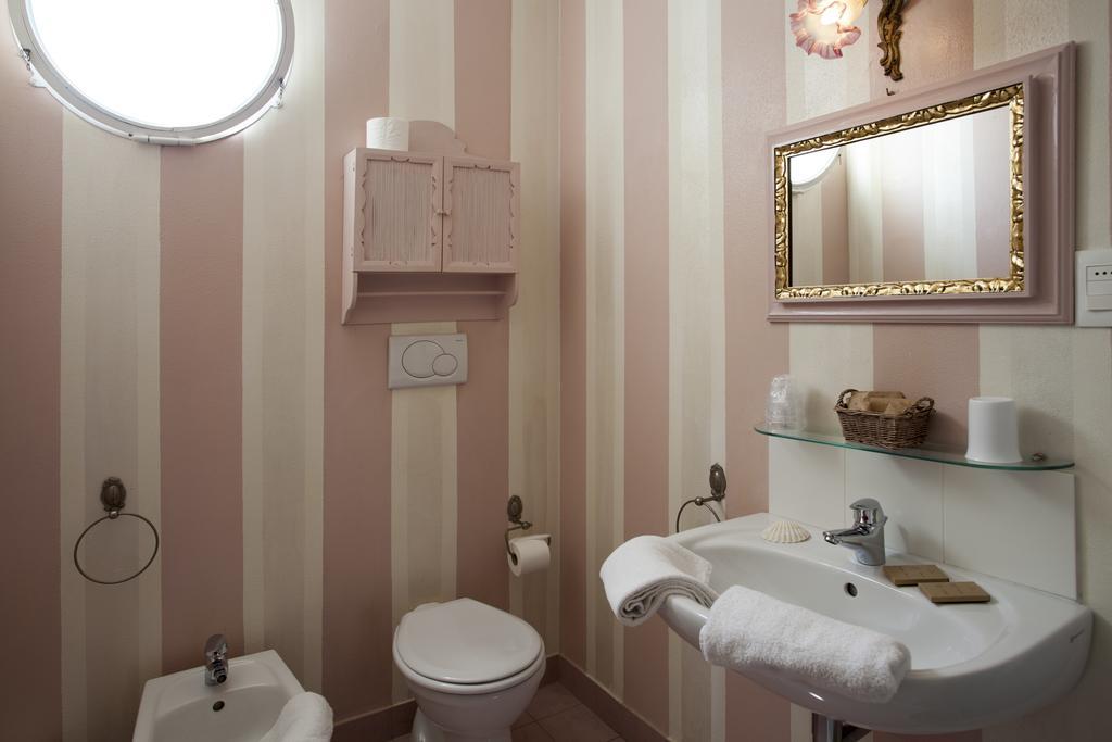 Villa Amelia Rooms Marina di Pietrasanta Exteriör bild